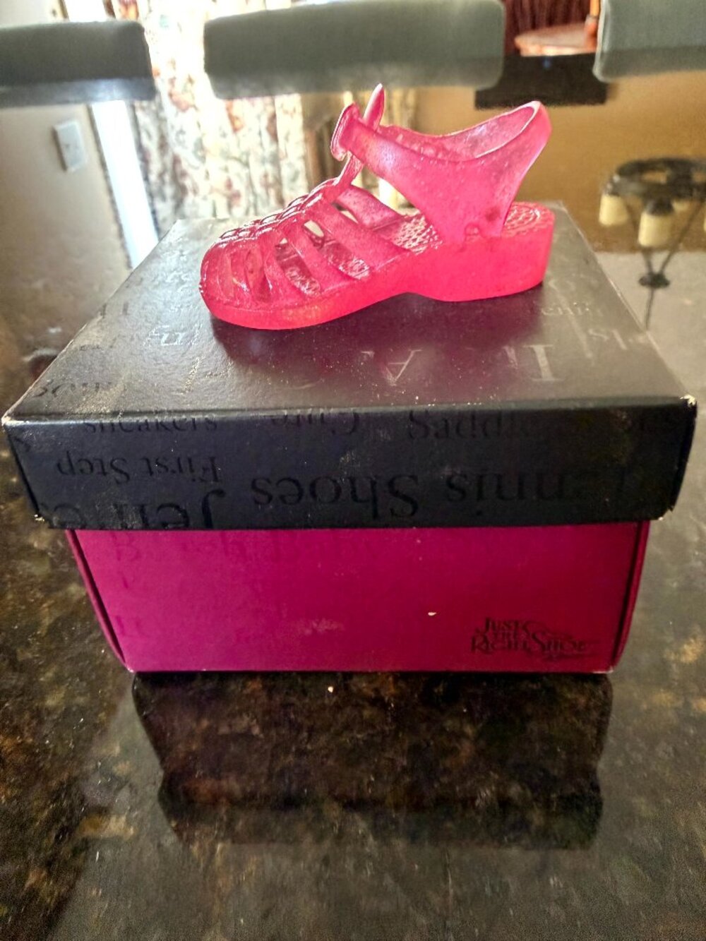 Just the Right Shoe Beach Baby 25135 Translucent Pink Jelly Sandal Box